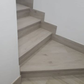 Pavimentos Ambar escaleras de pavimento